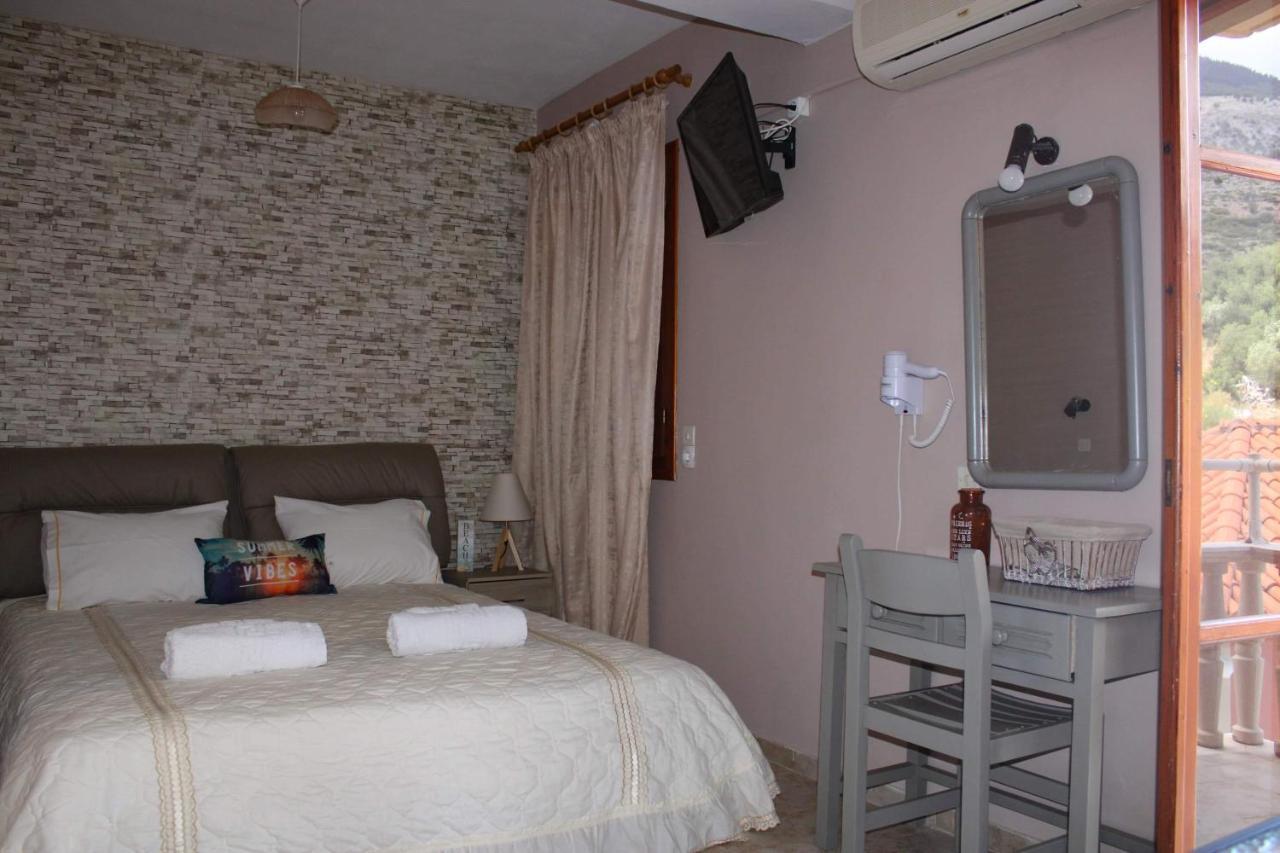 Marinos Studios At Lourdata Village ภายนอก รูปภาพ