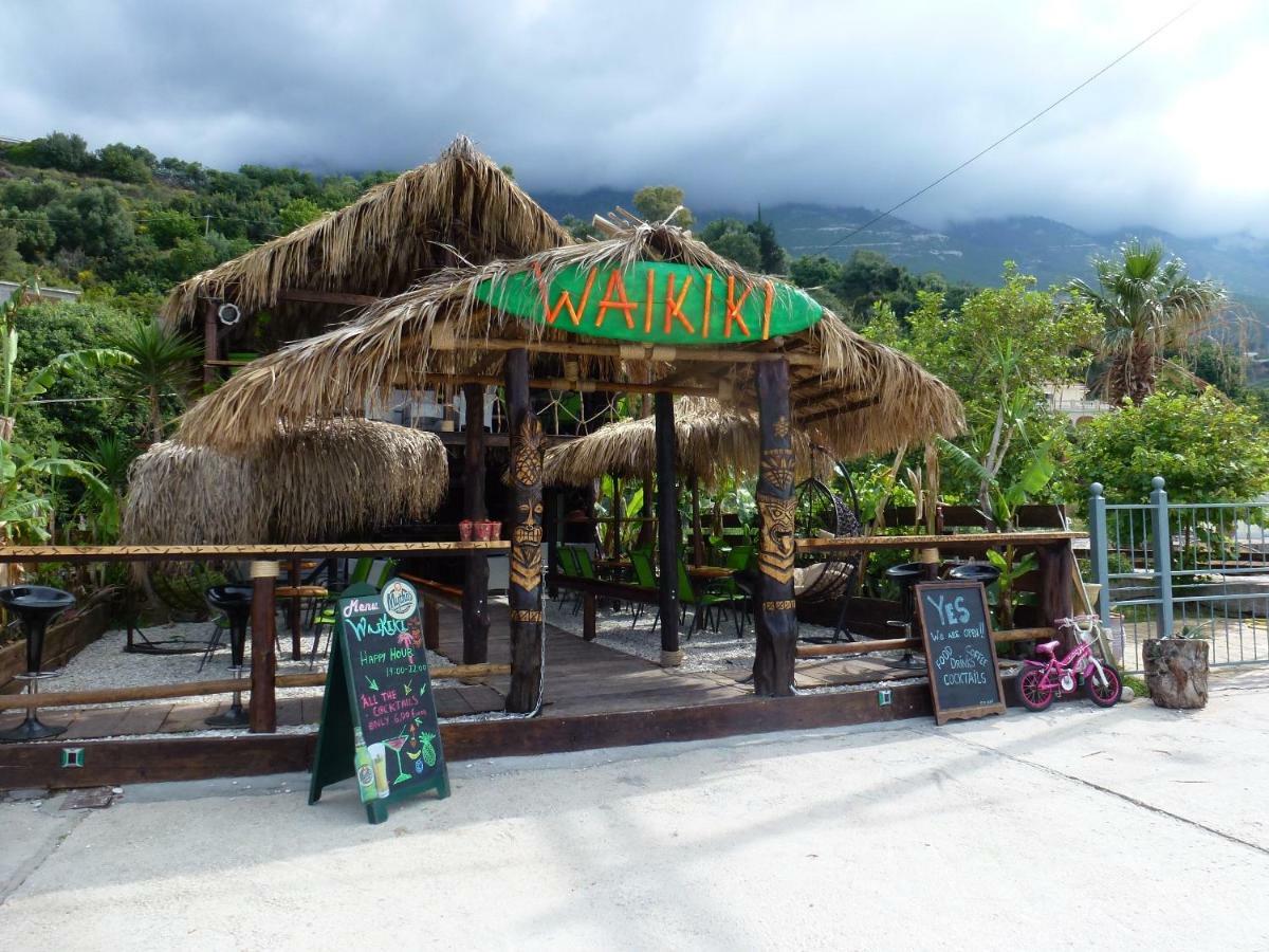Marinos Studios At Lourdata Village ภายนอก รูปภาพ